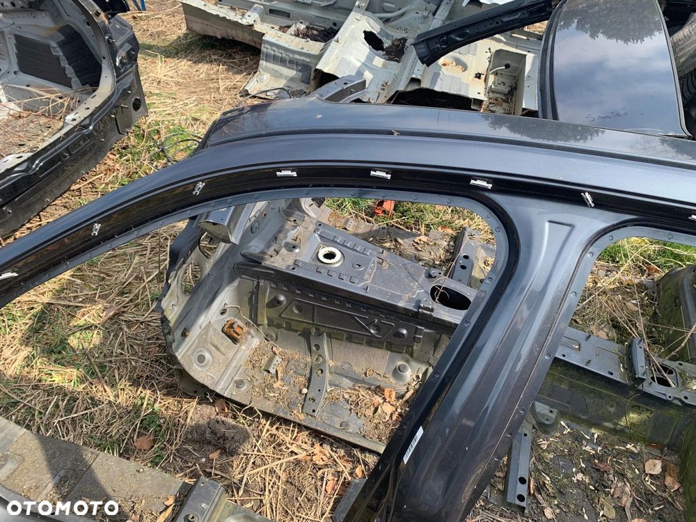 ĆWIARTKA LEWA PRAWA STRONA RANT DACHU BMW 3 F31 - 10