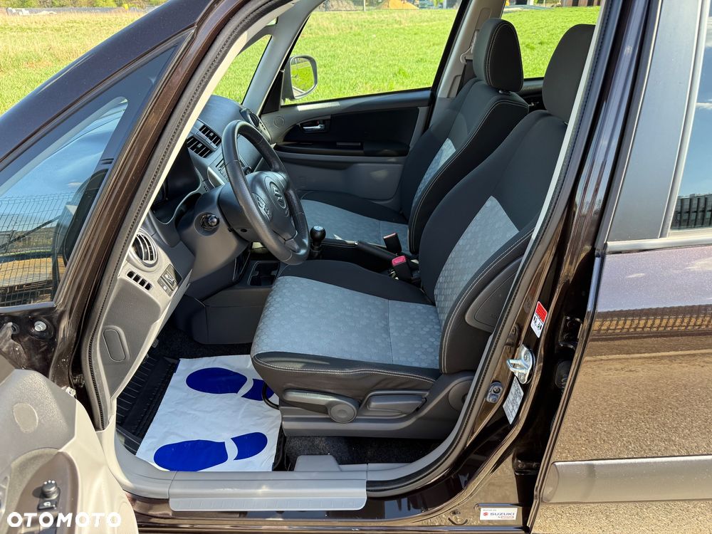 Suzuki SX4 1.6 Premium 4WD - 21