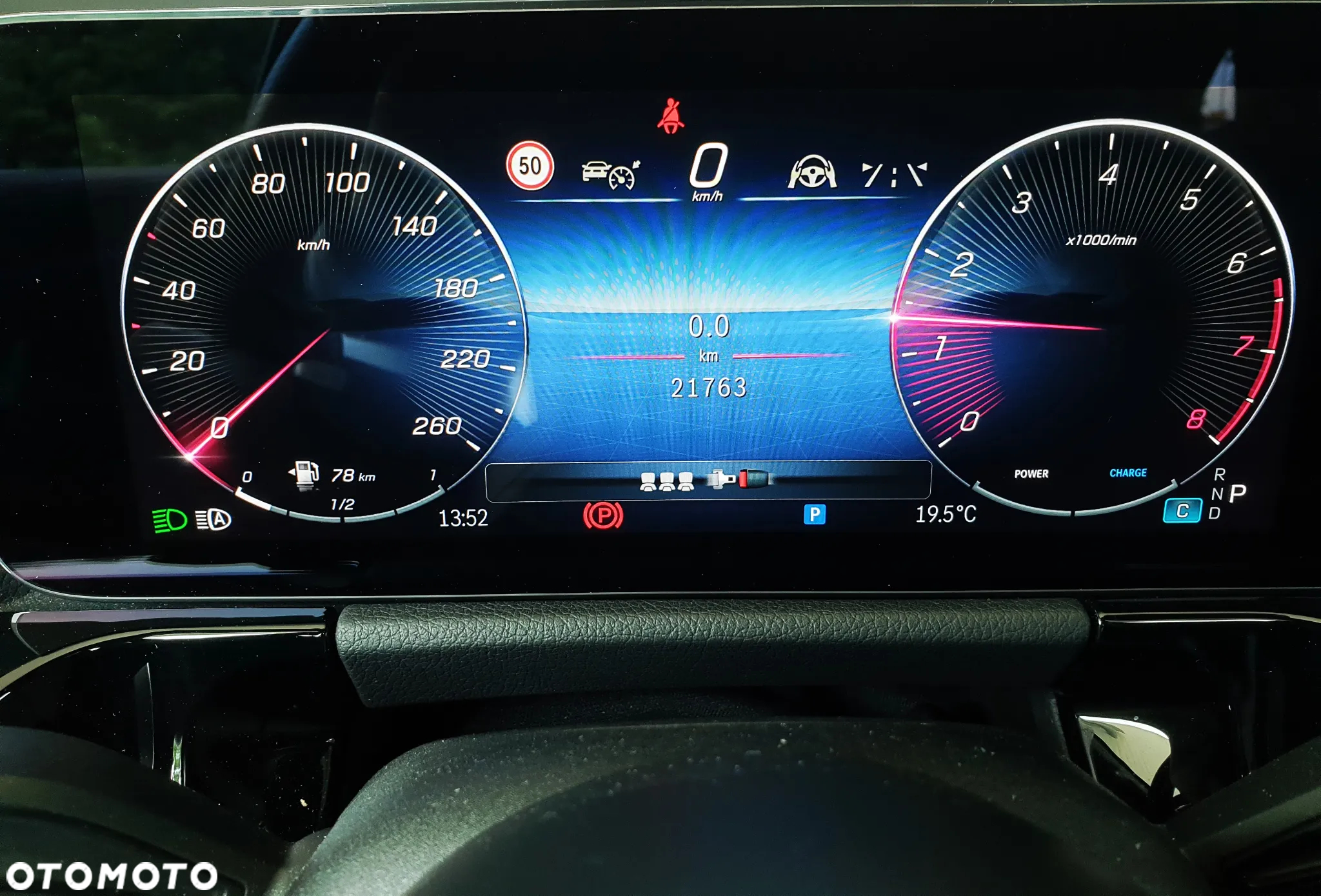 Mercedes-Benz GLA 200 AMG Line - 25