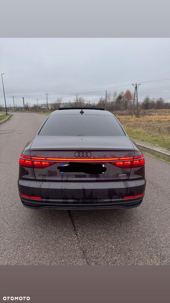 Audi A8 - 5
