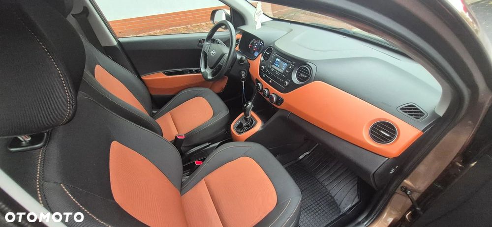Hyundai i10 1.0 BlueDrive Premium - 13
