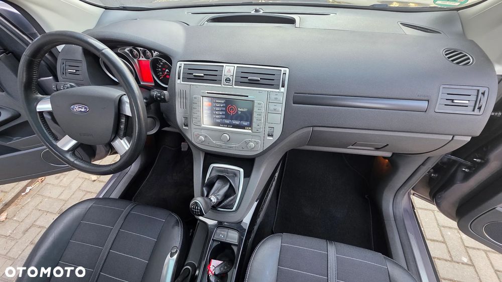 Ford Kuga 2.0 TDCi Titanium S - 38