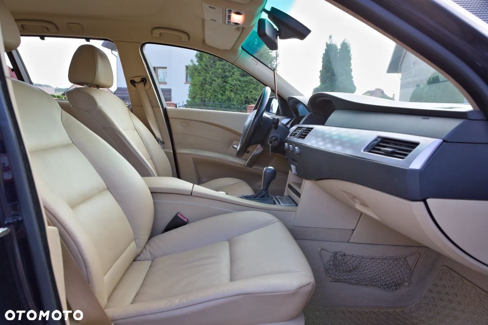 BMW Seria 5 - 35