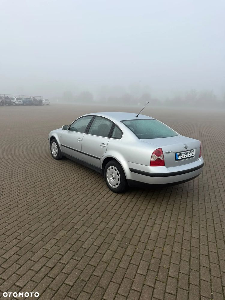 Volkswagen Passat 2003 photo 5