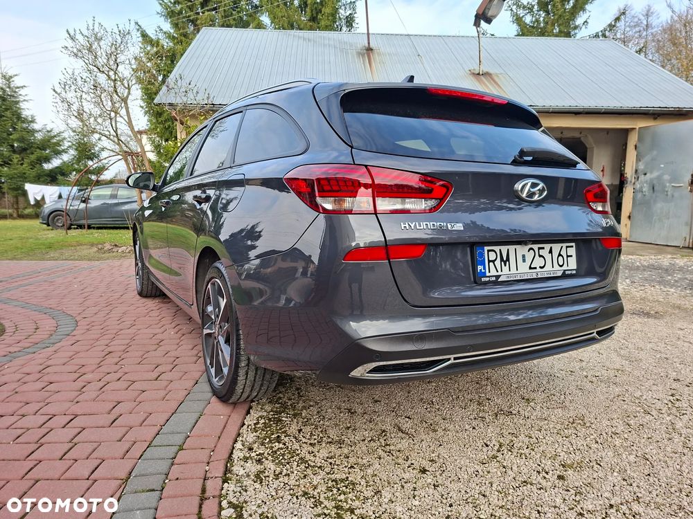 Hyundai i30 1.0 T-GDI DCT Connect & Go - 11