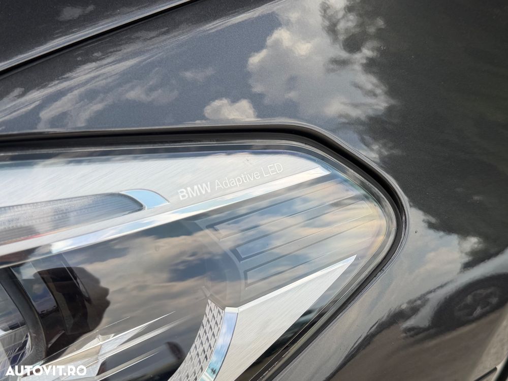 BMW Seria 5 520i Aut. Luxury Line - 32