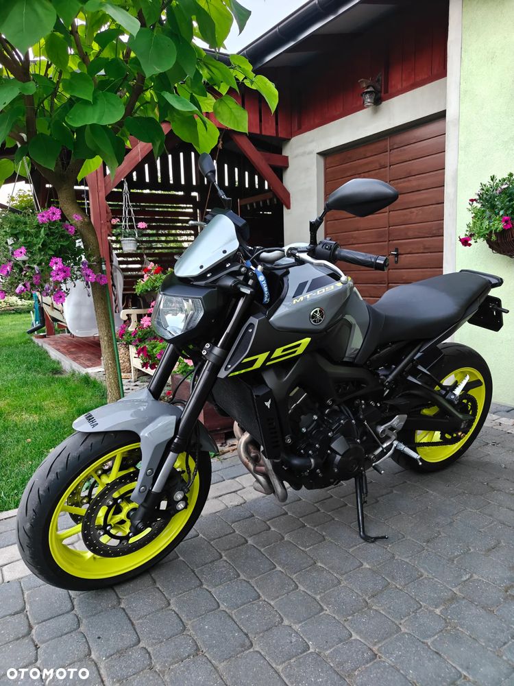 Yamaha MT - 1