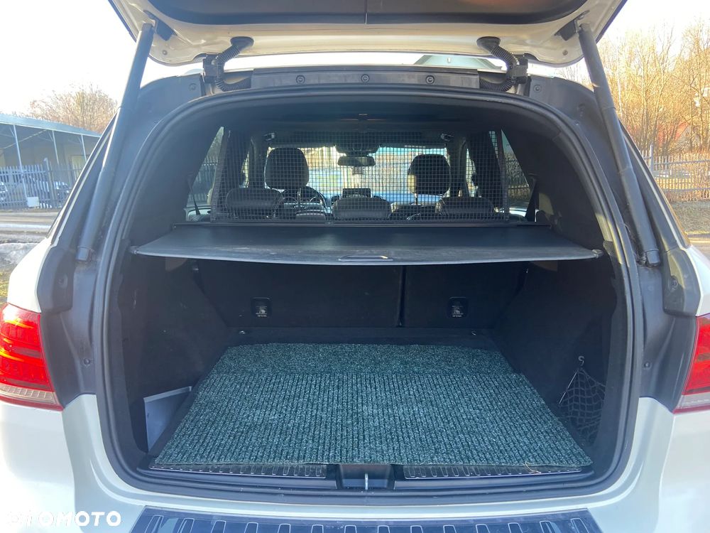 Mercedes-Benz GLE 350 d 4Matic 9G-TRONIC AMG Line - 35