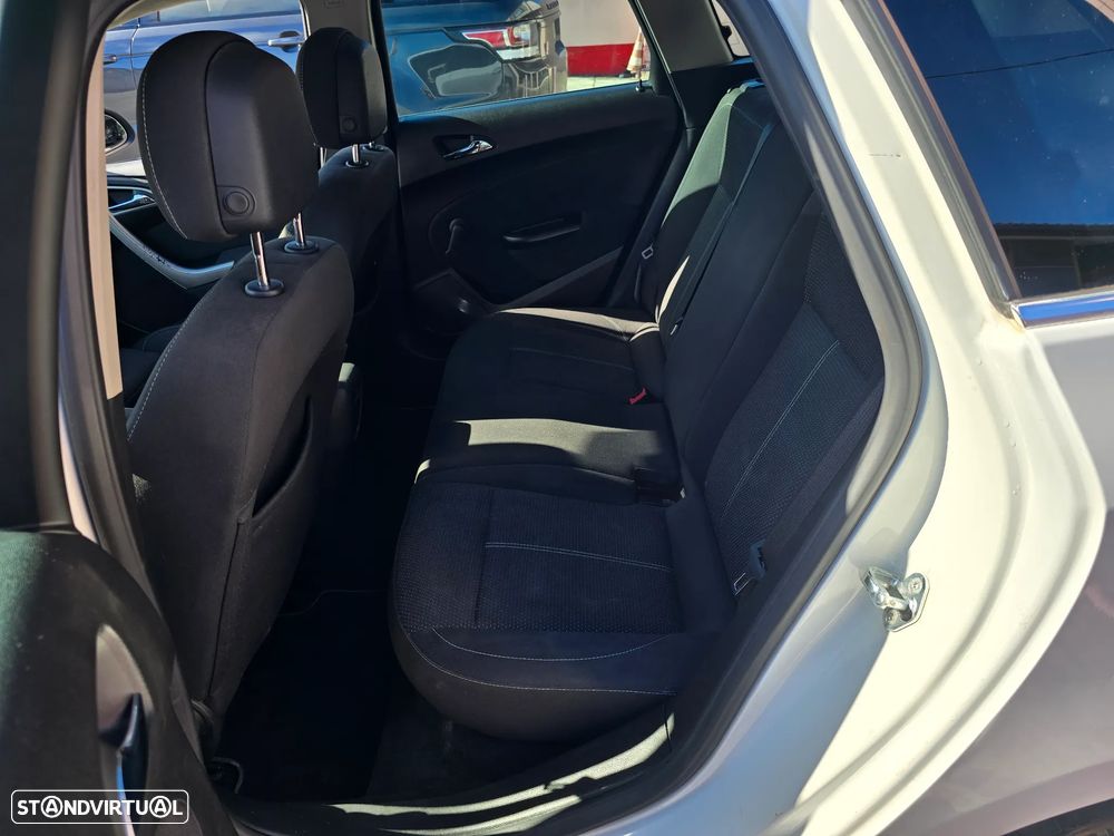 Opel Astra 1.7 CDTI DPF ecoFLEX S&S 99g Exklusiv - 18