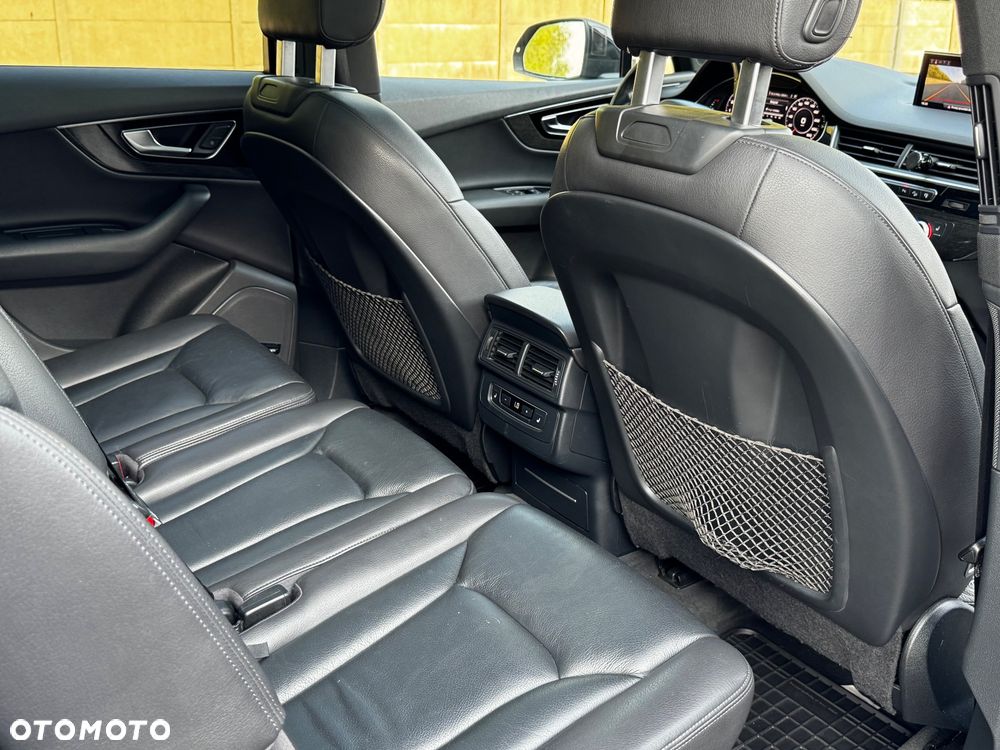 Audi Q7 - 19