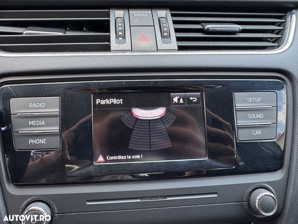 Skoda Octavia 1.6 TDI DPF DSG Ambition - 14