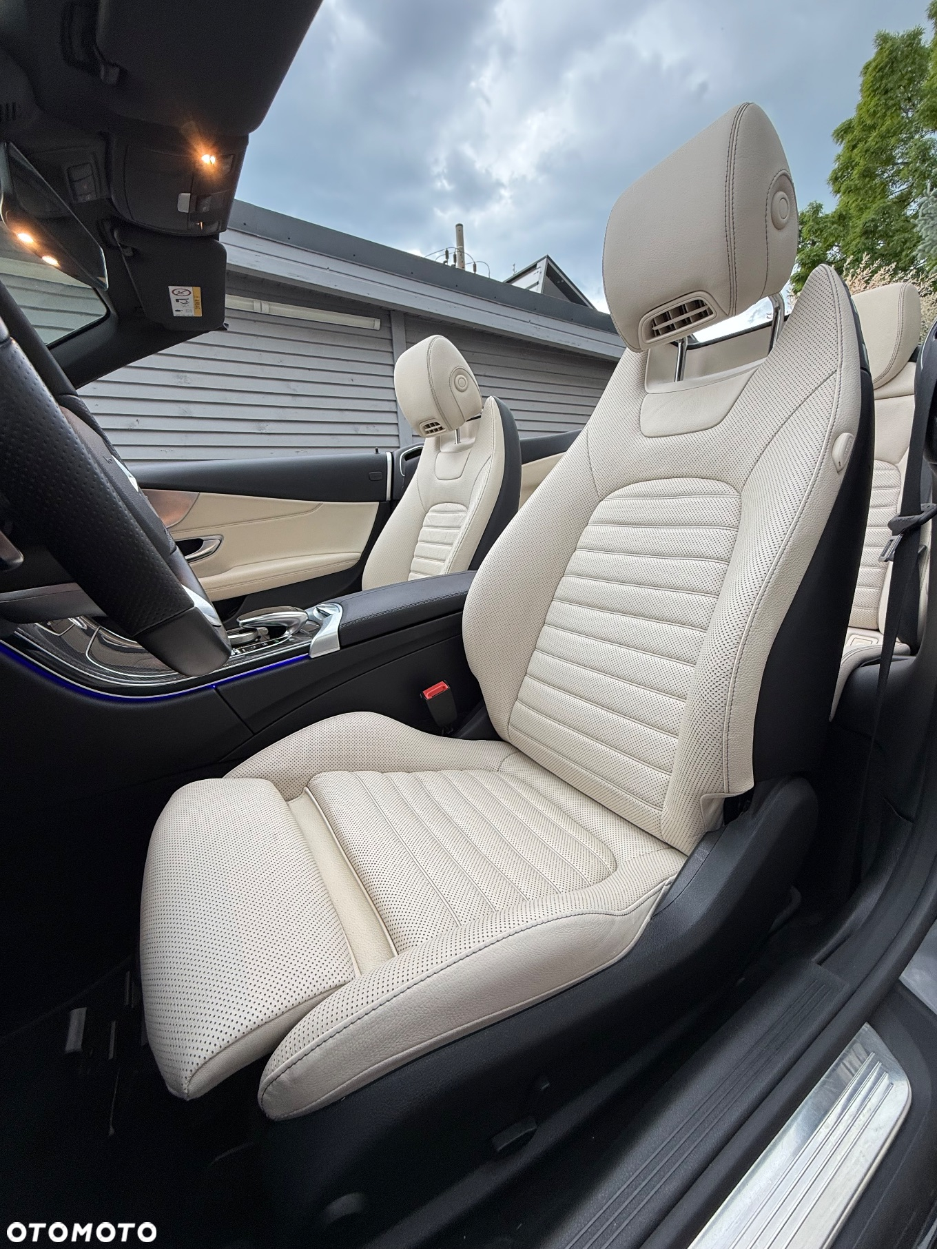 Mercedes-Benz Klasa C 220 d Cabrio 9G-TRONIC AMG Line Plus - 8