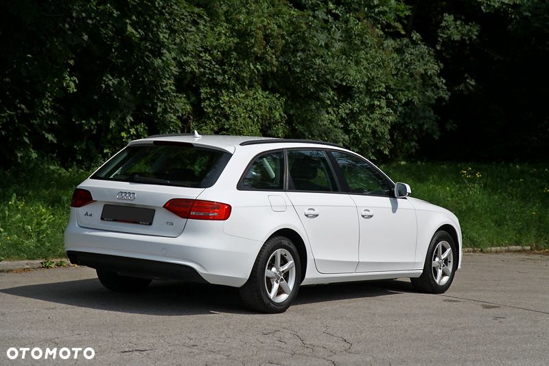 Audi A4 Avant - 4