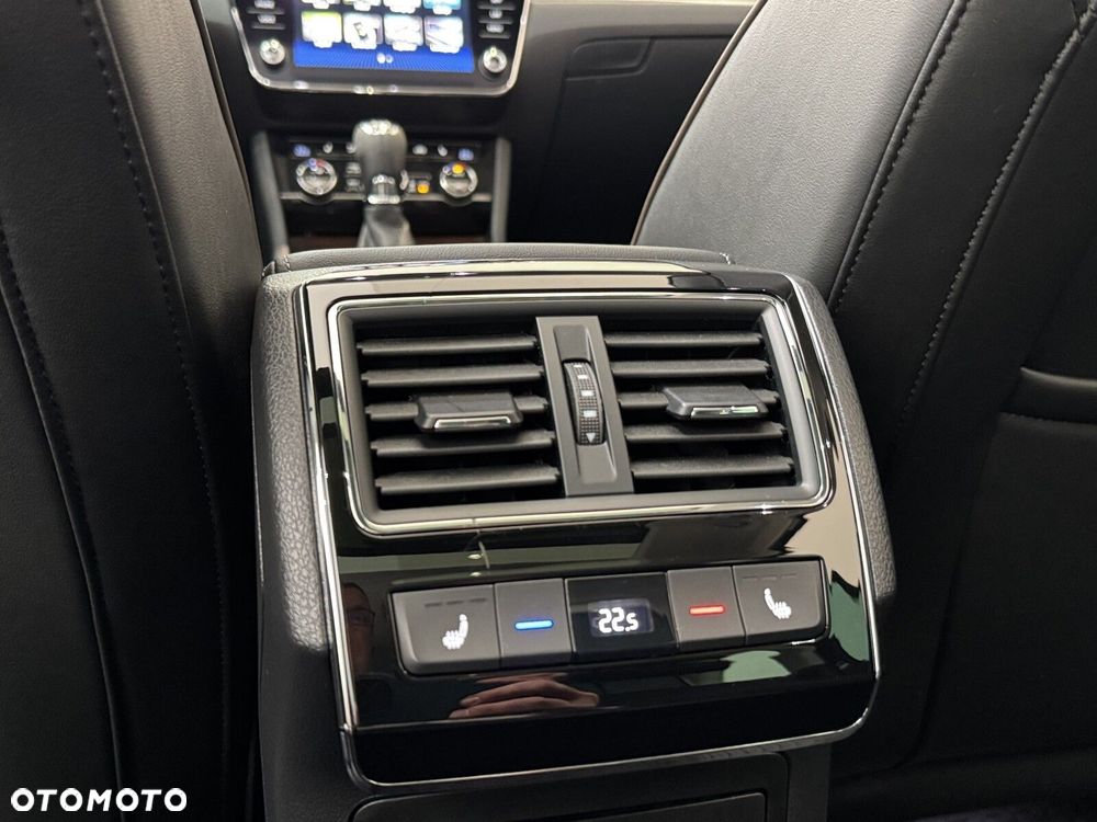 Skoda Superb 2.0 TDI SCR 4x4 Scout DSG - 18