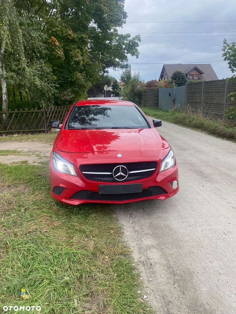Mercedes-Benz CLA 200 7G-DCT - 3