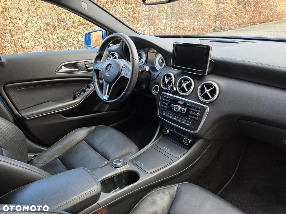 Mercedes-Benz Klasa A 200 CDI (BlueEFFICIENCY) 7G-DCT Urban - 21