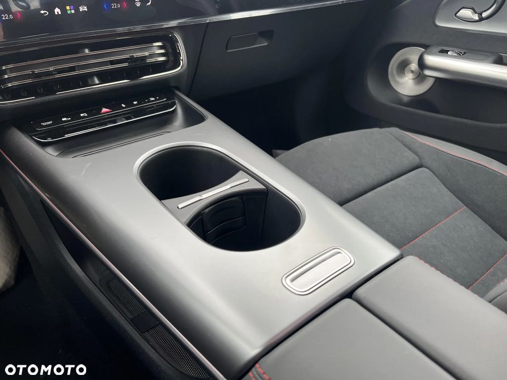 Mercedes-Benz CLA - 18