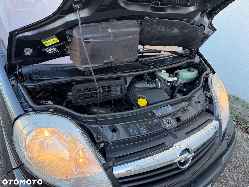 Opel Vivaro LONG - 31