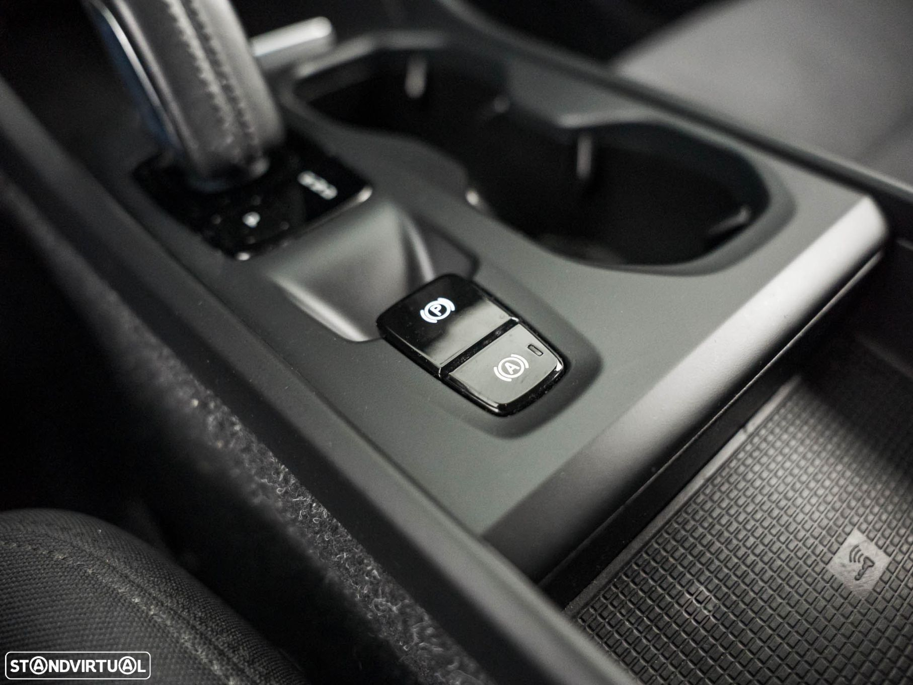 Volvo XC 40 1.5 T5 PHEV Momentum - 28