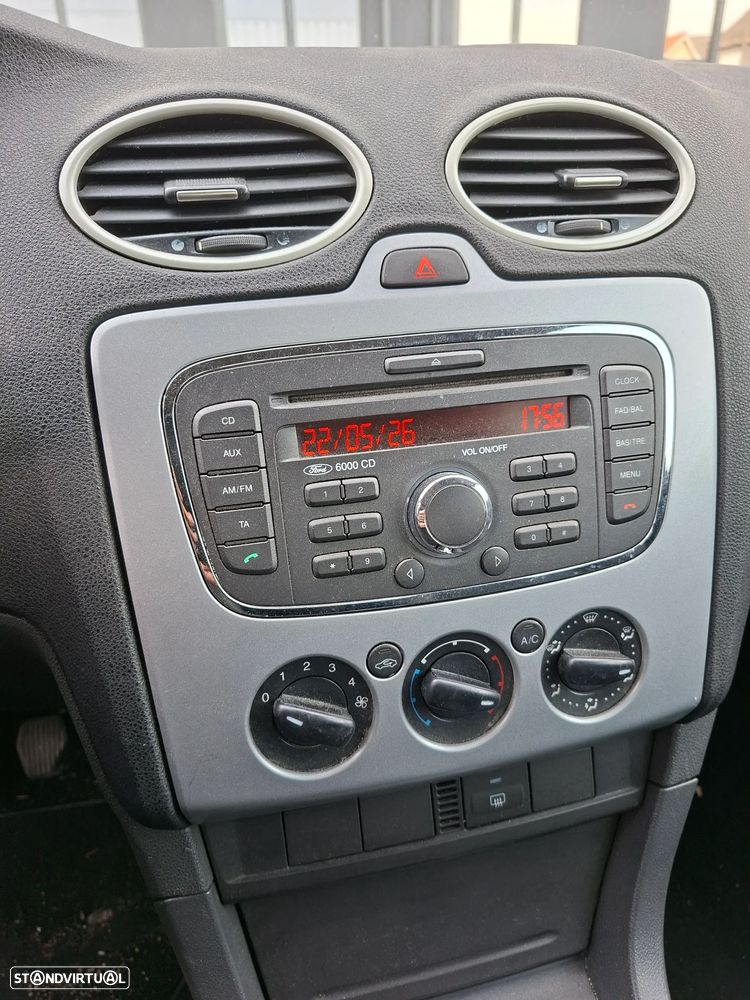 Ford Focus 1.6 TDCi Sport - 9