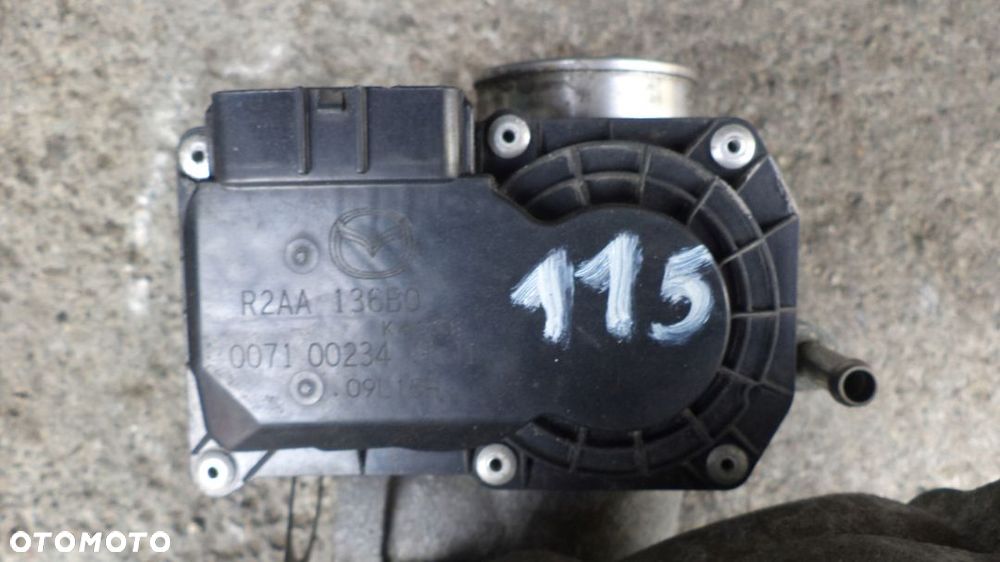Przepustnica MAZDA 2.2D R2AA136B0 - 1