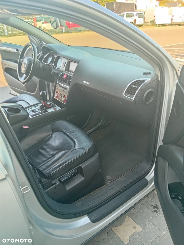 Audi Q7 - 12