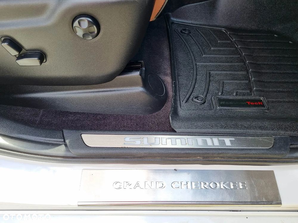 Jeep Grand Cherokee 5.7 V8 HEMI 4WD Automatik Summit - 30