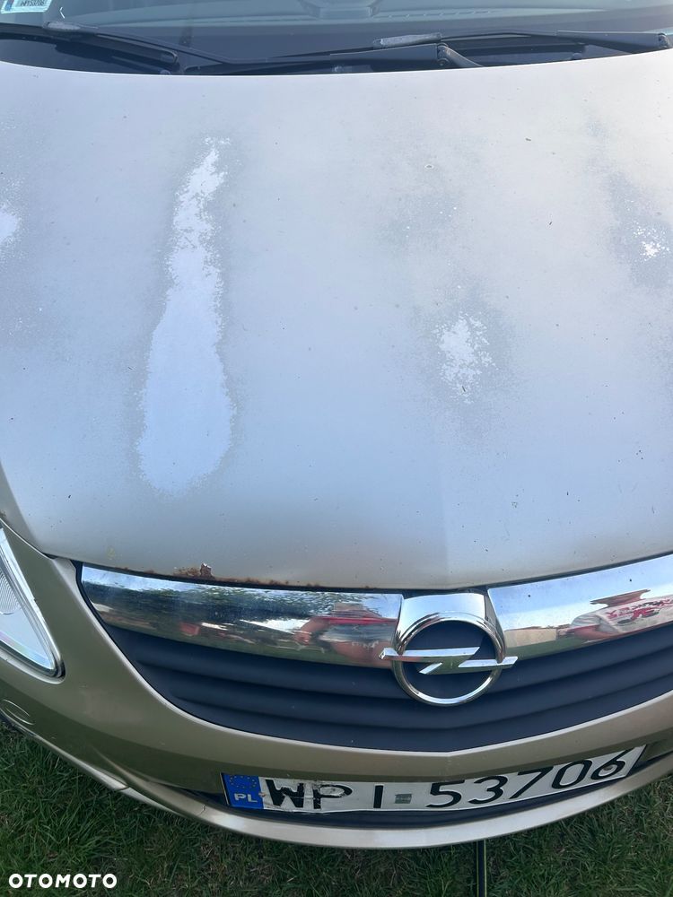Opel Corsa 1.4 16V Cosmo - 30