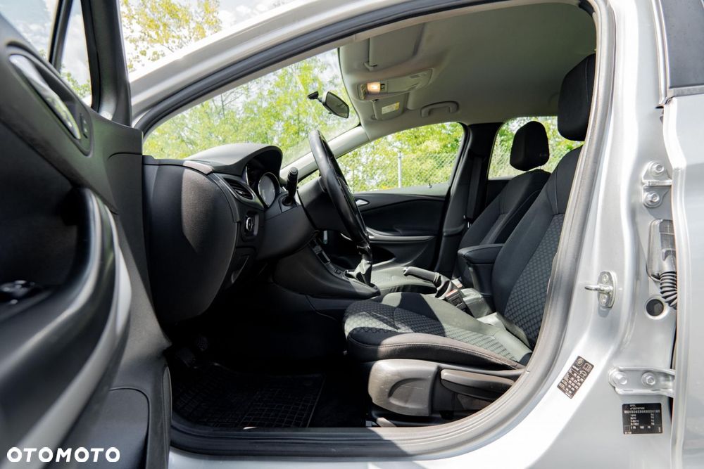 Opel Astra - 14