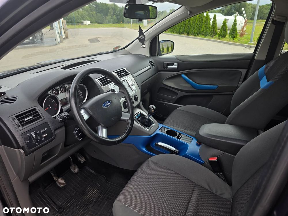 Ford Kuga 2.5 4x4 Titanium - 12