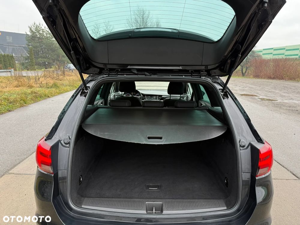 Opel Astra 1.4 Turbo Innovation - 12