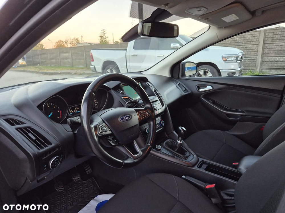 Ford Focus - 18