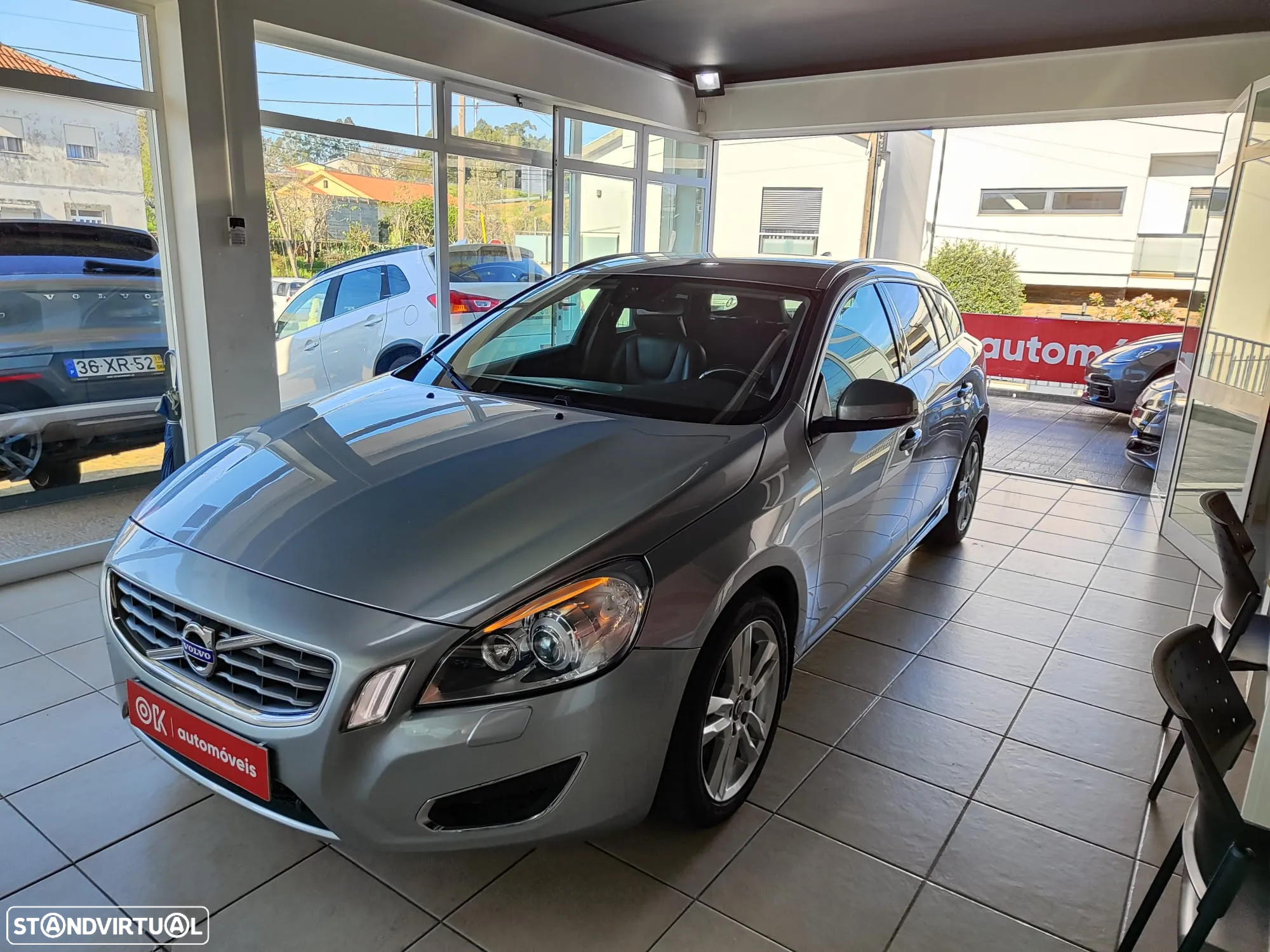 Volvo V60 D3 Geartronic Summum - 6