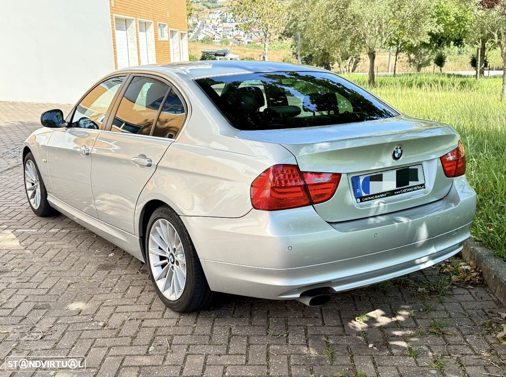 BMW 320 d Pack M - 11