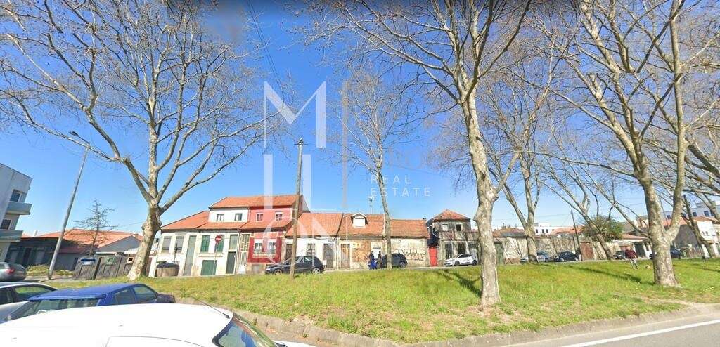 Terreno a 800m do H. S. João - Grande imagem: 4/4