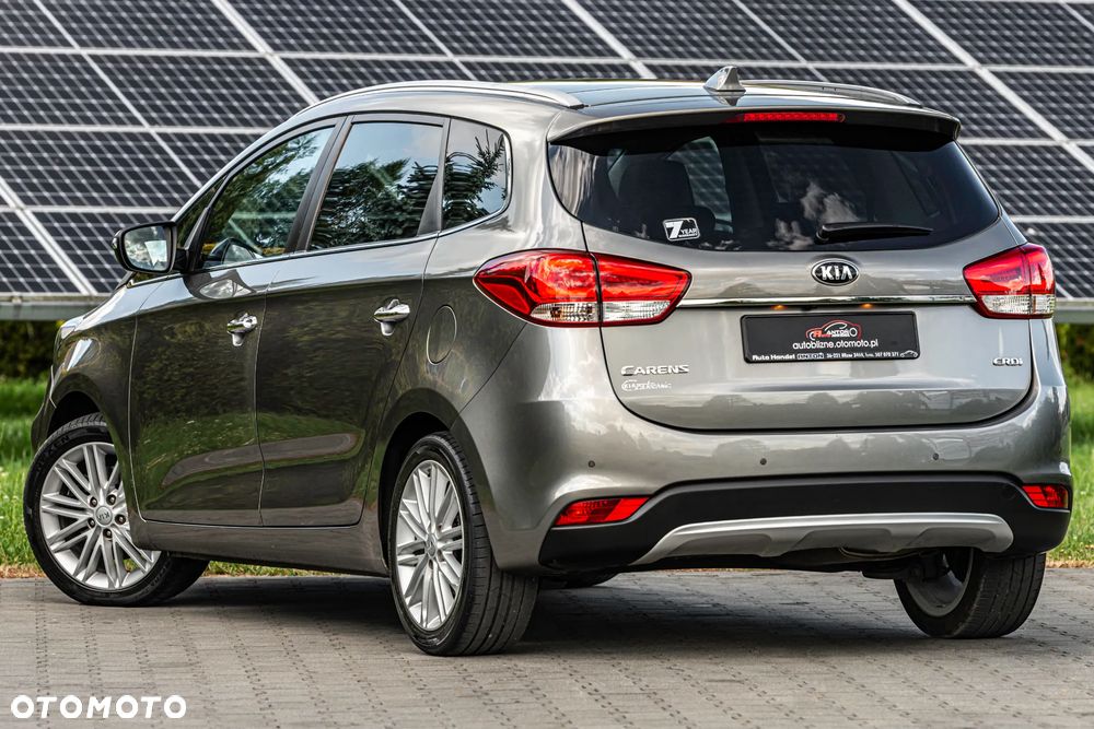 Kia Carens 1.7 CRDi L 7os - 4