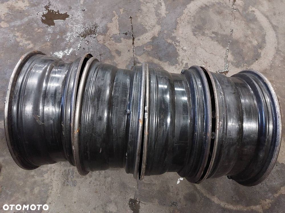FELGI STALOWE KPL 5X115 7Jx17 FI71,5 CHRYSLER 300C - 10