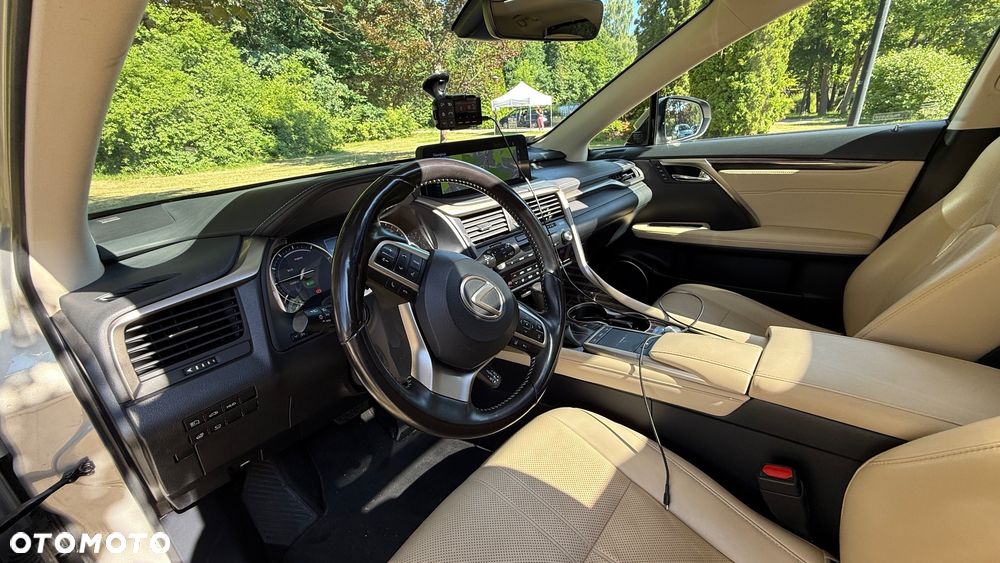 Lexus RX 450h Omotenashi - 16
