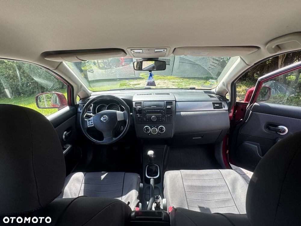 Nissan Tiida - 11