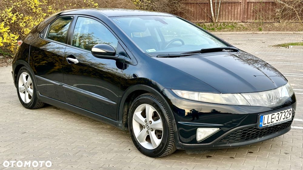 Honda Civic 1.8 Comfort - 3