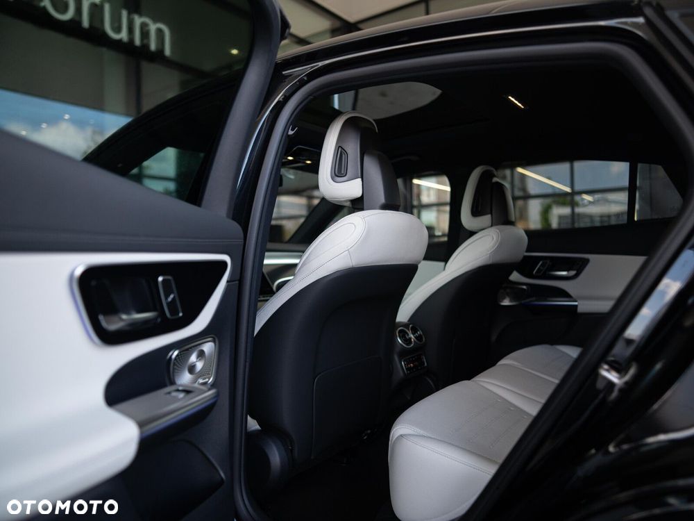 Mercedes-Benz GLC - 12