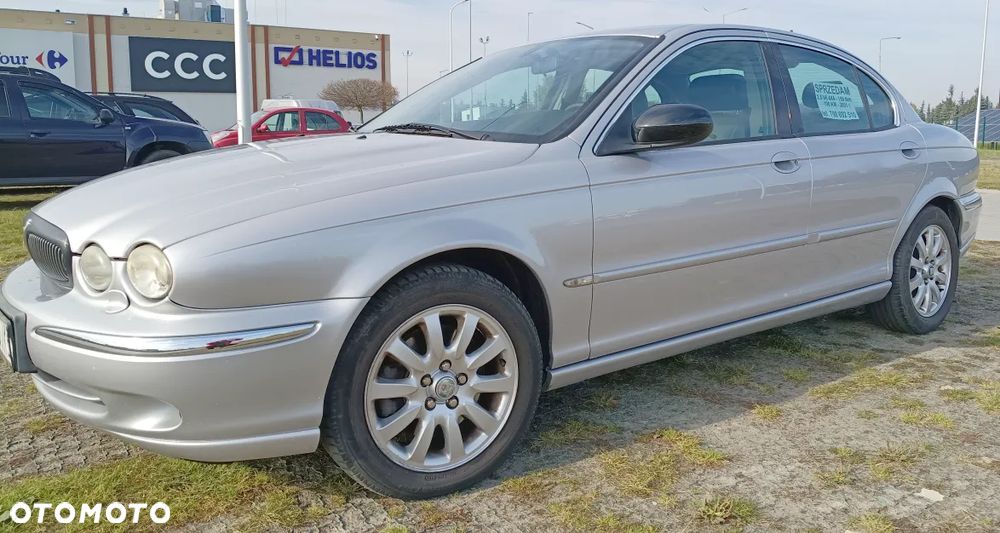 Jaguar X-Type