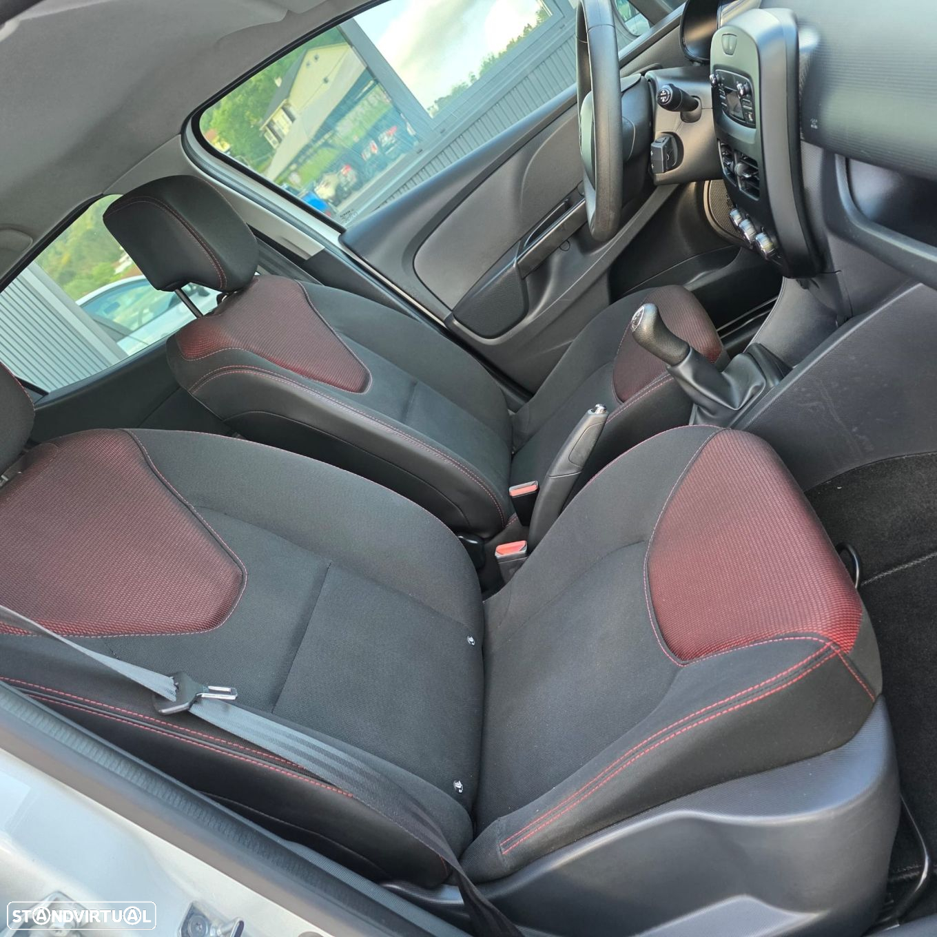 Renault Clio 1.5 dCi Confort - 29