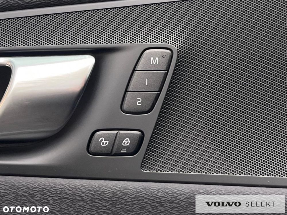Volvo XC 60 - 33