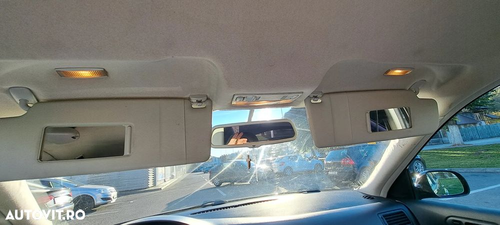 Volkswagen Bora 1.6 Highline - 35