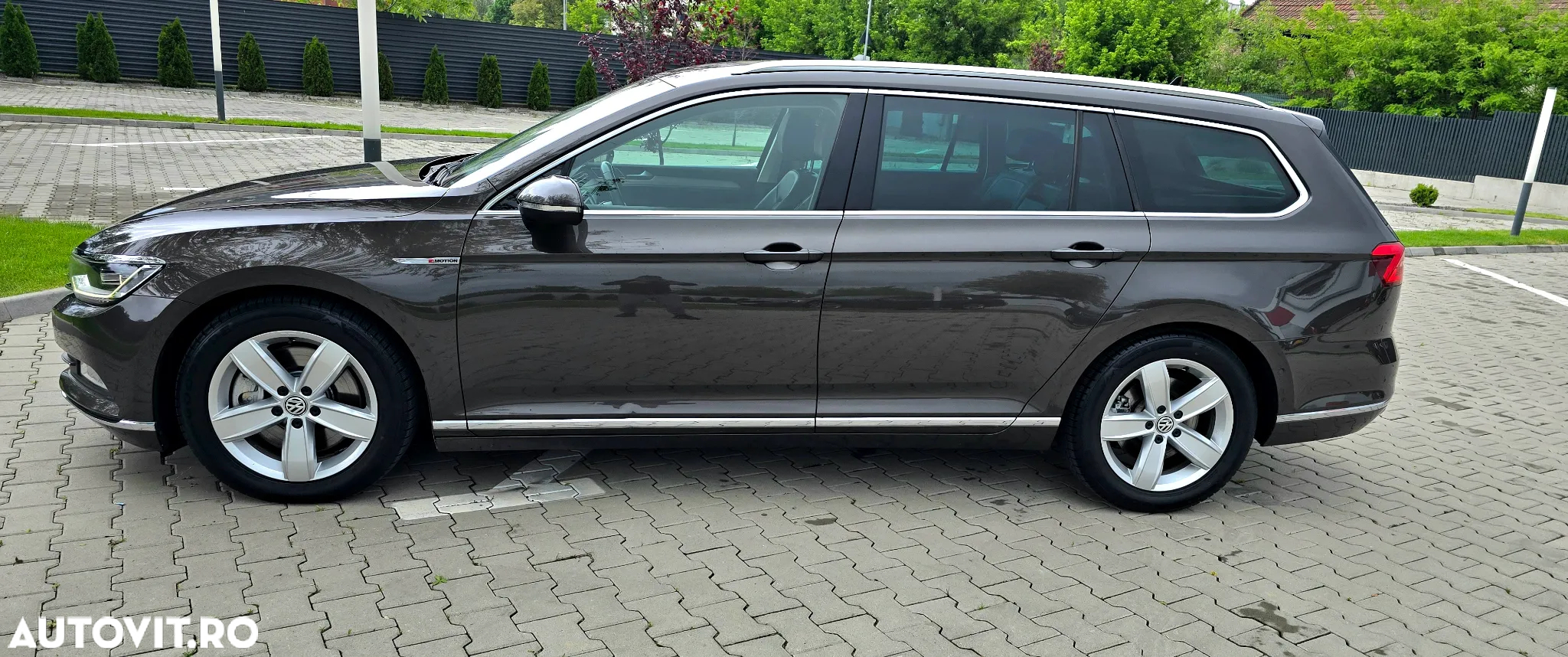 Volkswagen Passat Variant 2.0 BiTDI 4Mot DSG Highline - 4