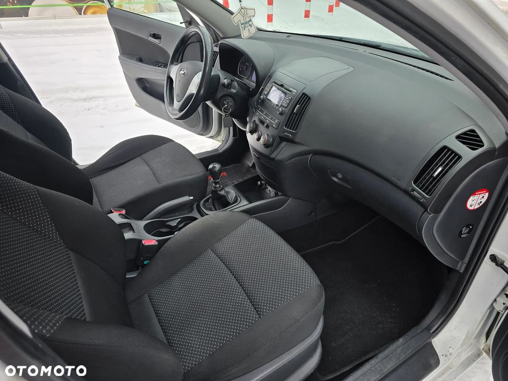 Hyundai i30 1.4 Blue Comfort - 11