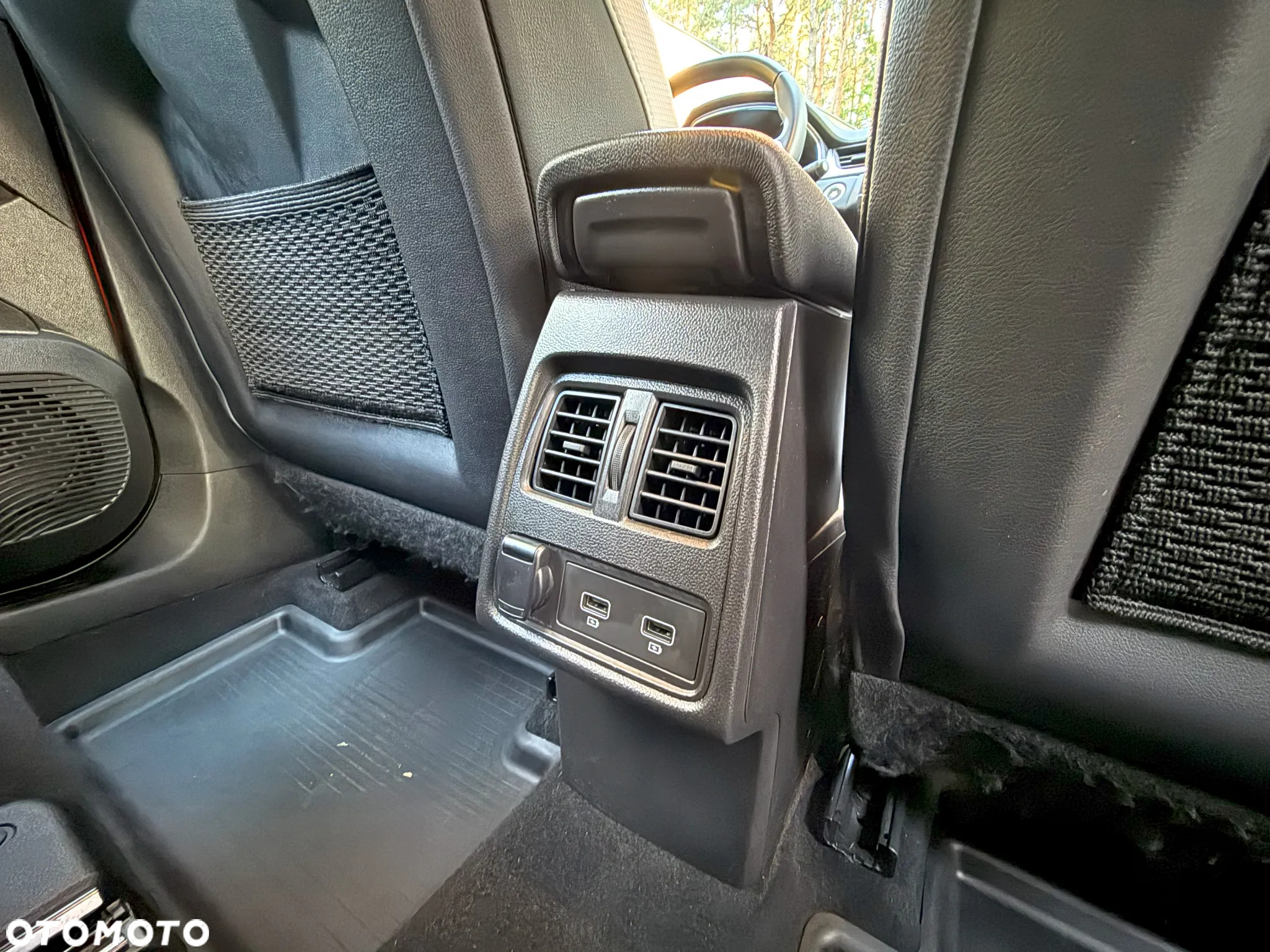 Renault Captur - 28