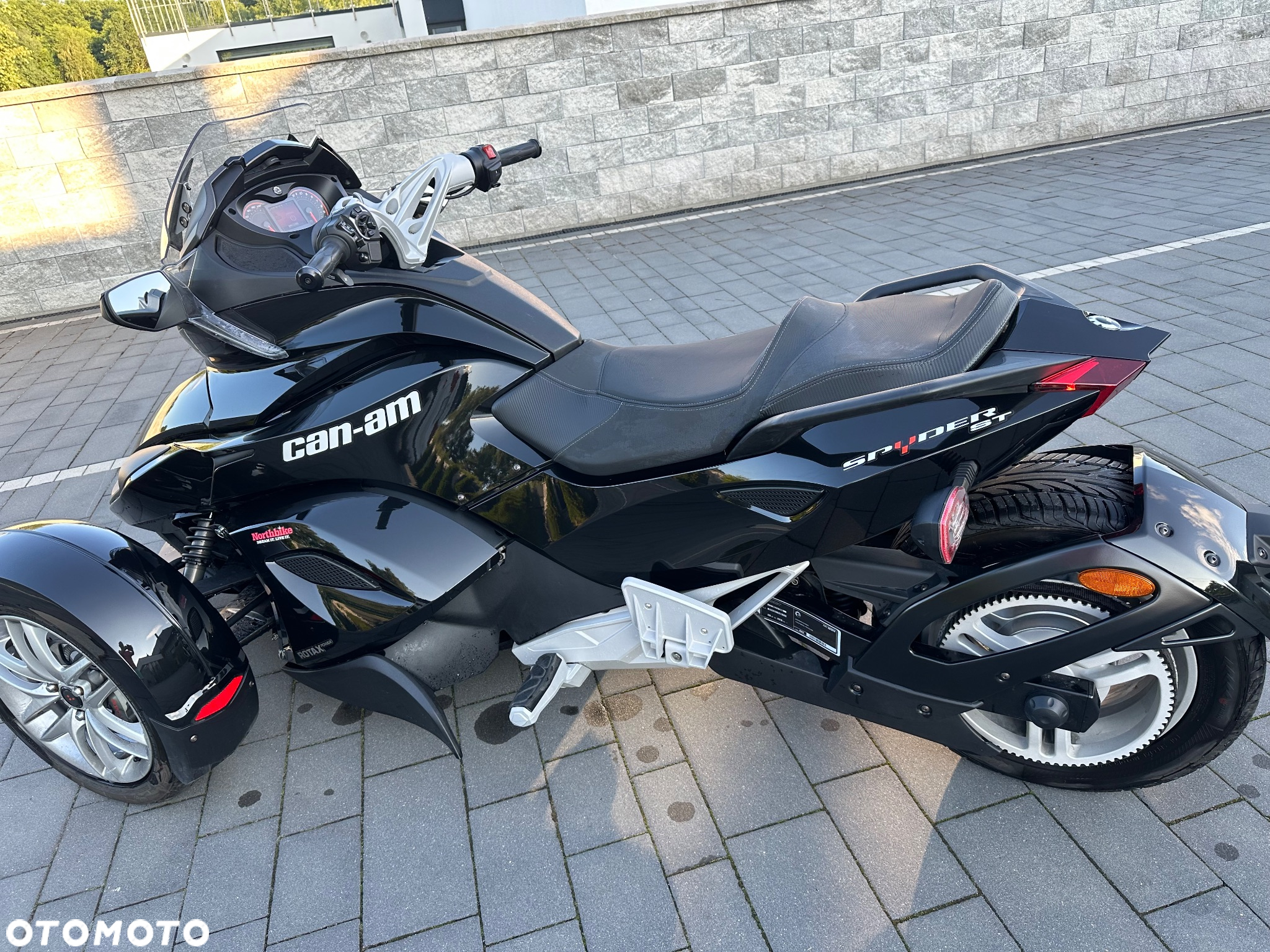 Can-Am Spyder - 2