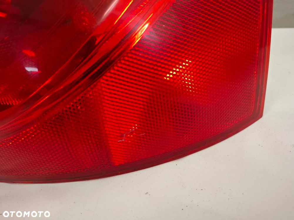 Lampa Tył Tylna Klapa Lewa/Prawa Seat Exeo Kombi 3R9 - 4